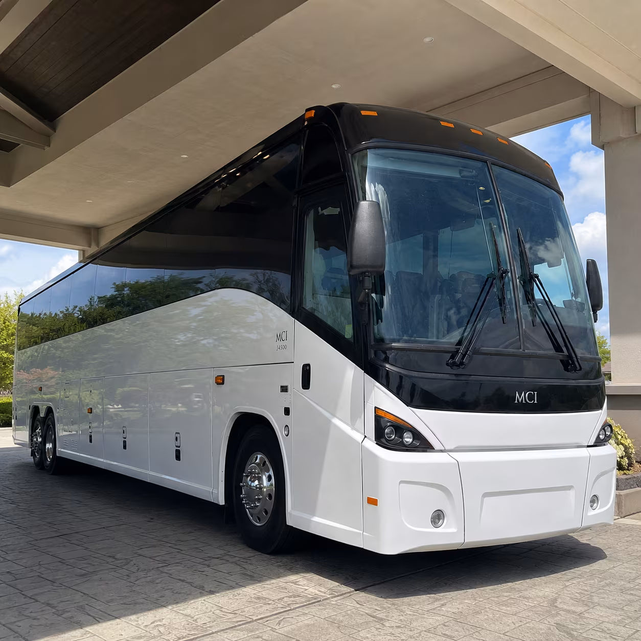 daily commuter shuttle routes along the i 405 corridor